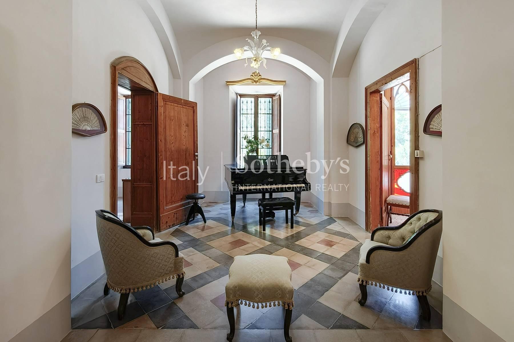 Villa storica con parco e vista mare nelle Marche - 5