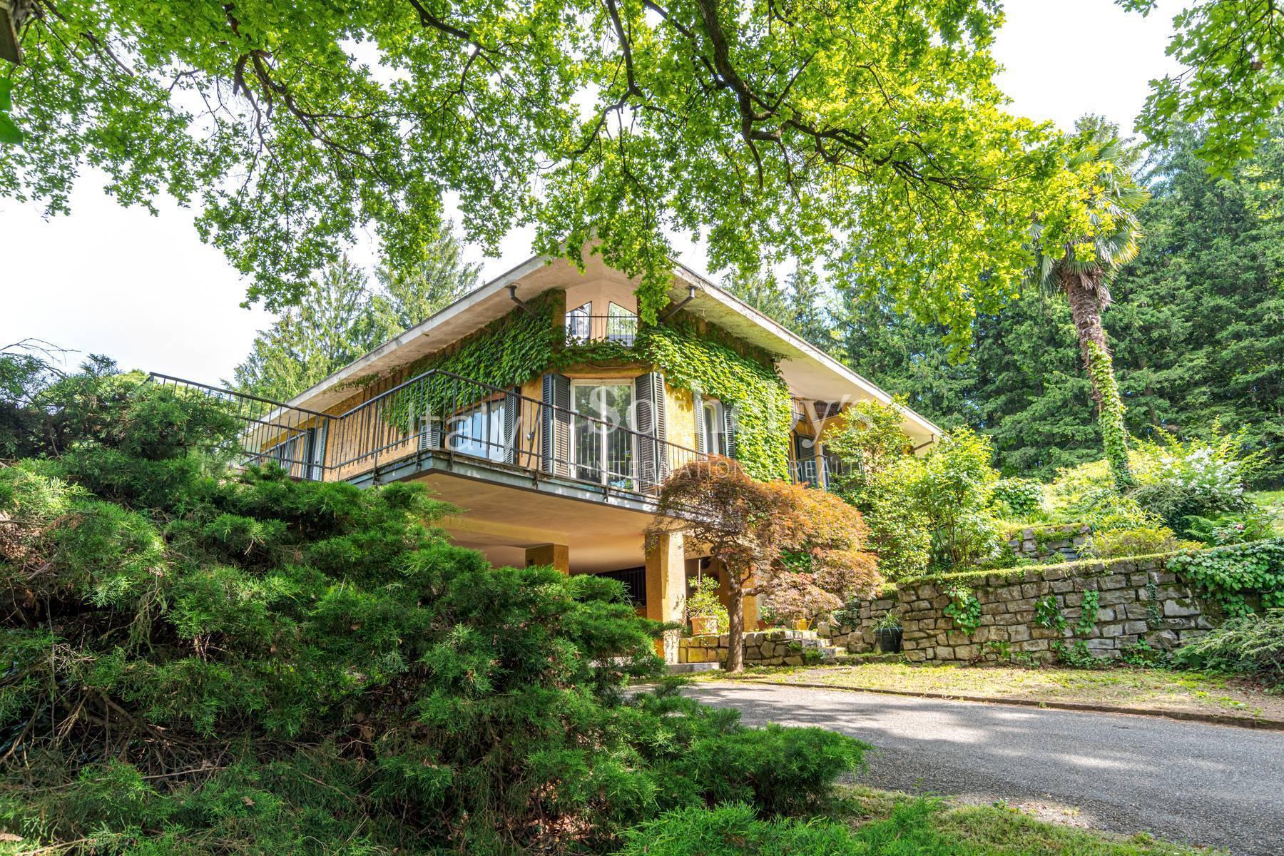 Affascinante villa anni '60 con vista sul lago di Varese, in vendita, Daverio | Sotheby’s Realty Italy - 11
