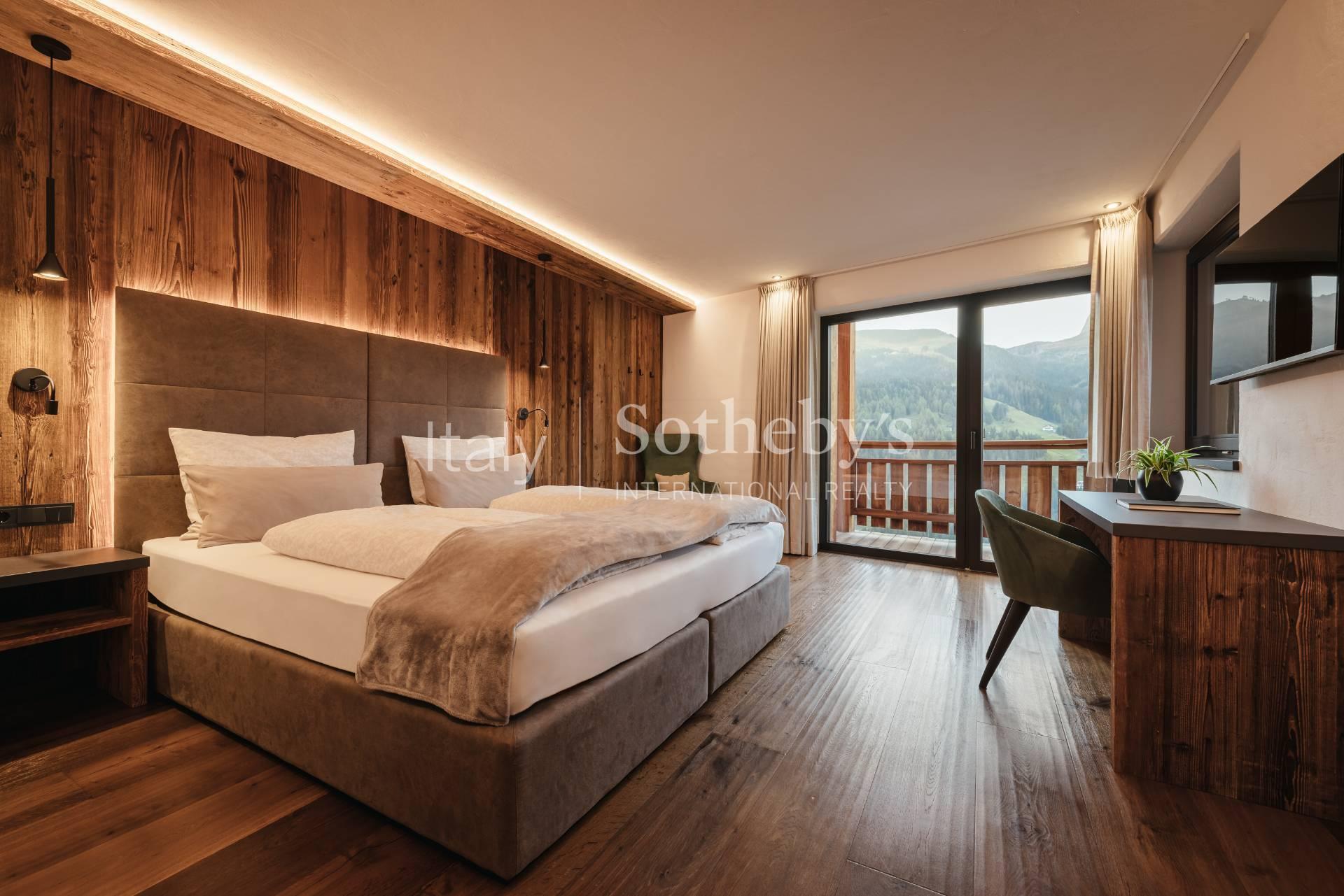 Chalet Sassolungo–Lusso contemporaneo nel cuore delle Dolomiti - 8