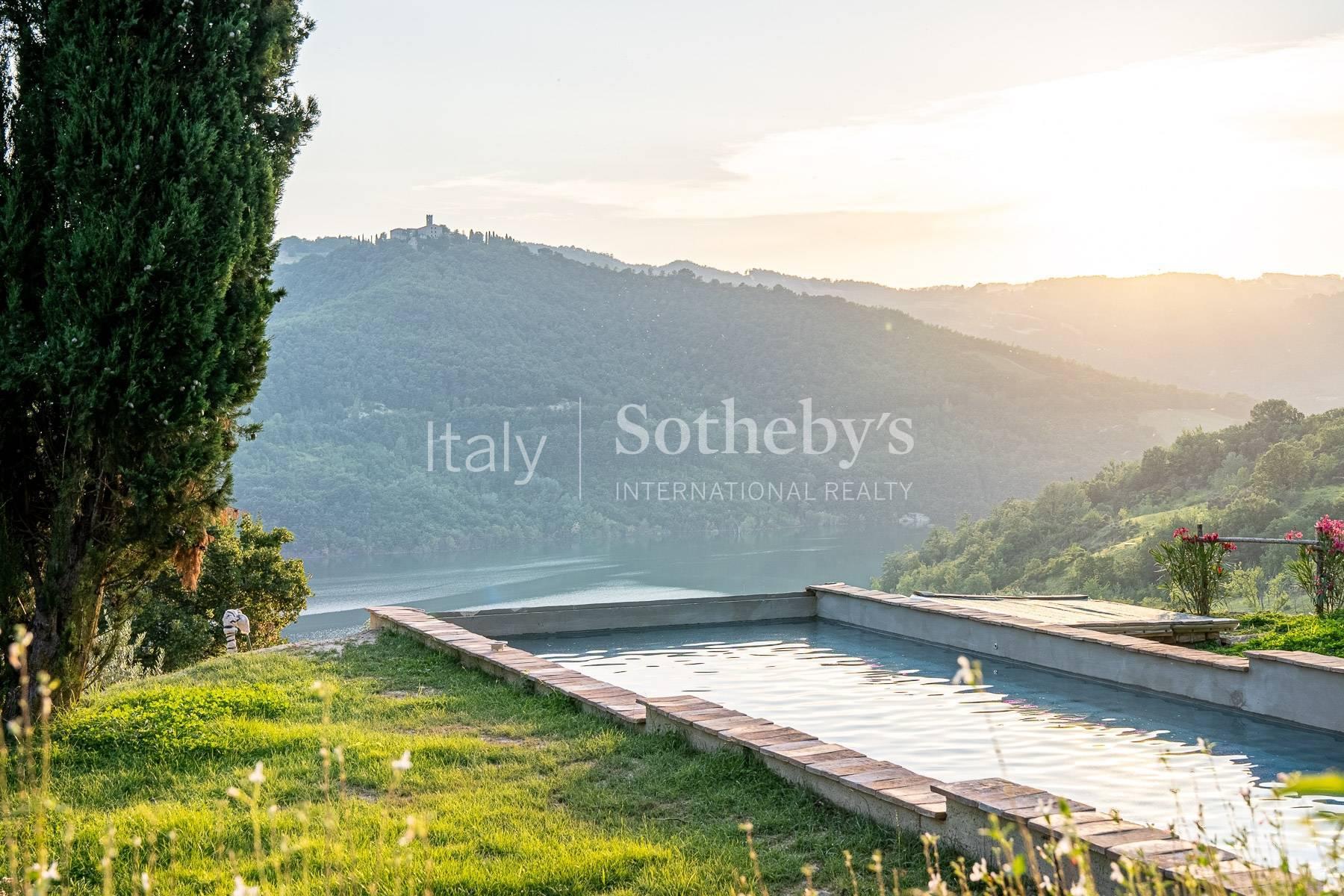 Gubbio - Storico casale con vista lago da sogno e piscina, in vendita, Gubbio | Sotheby’s Realty Italy - 39