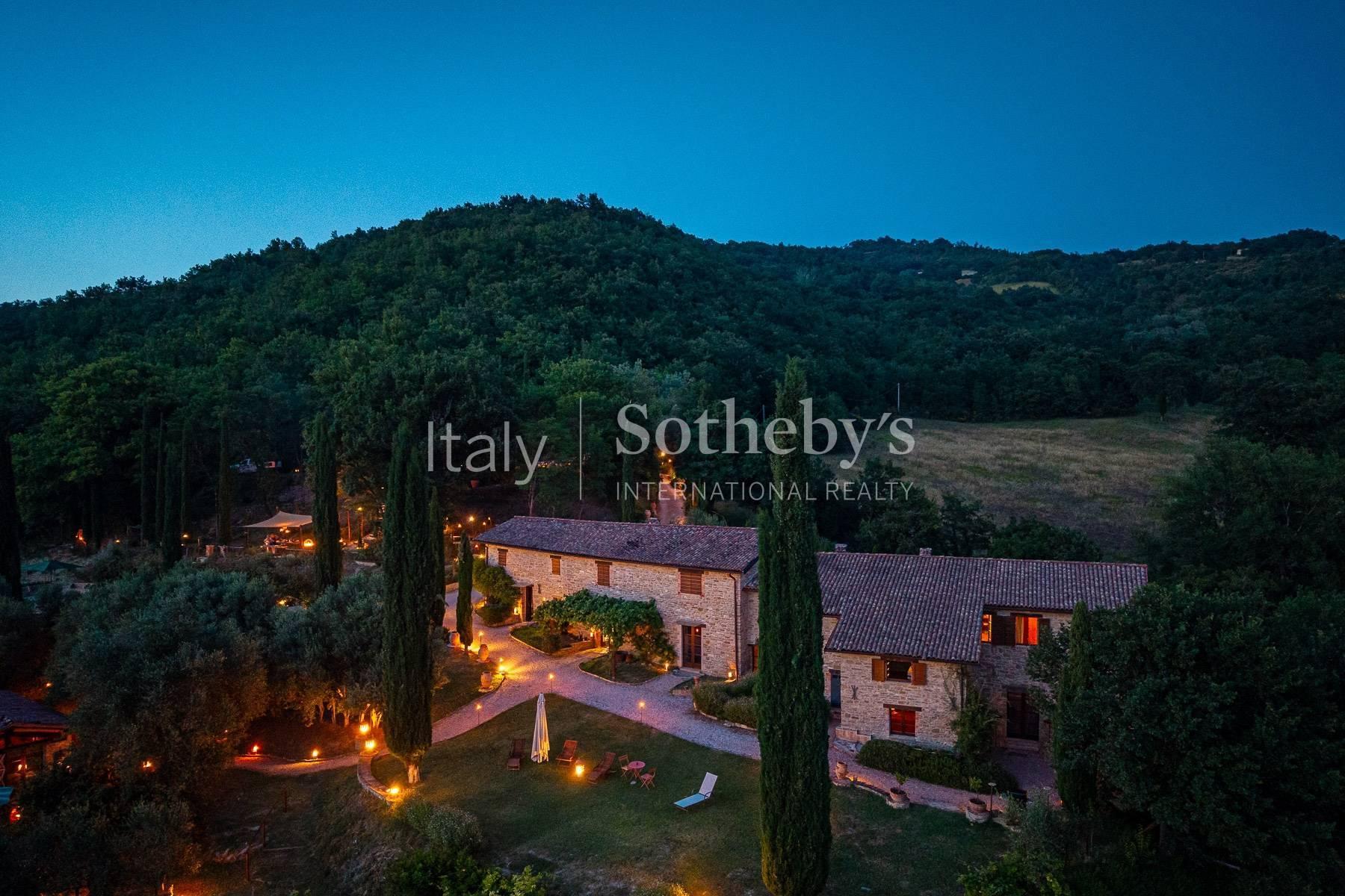Gubbio - Storico casale con vista lago da sogno e piscina, in vendita, Gubbio | Sotheby’s Realty Italy - 43