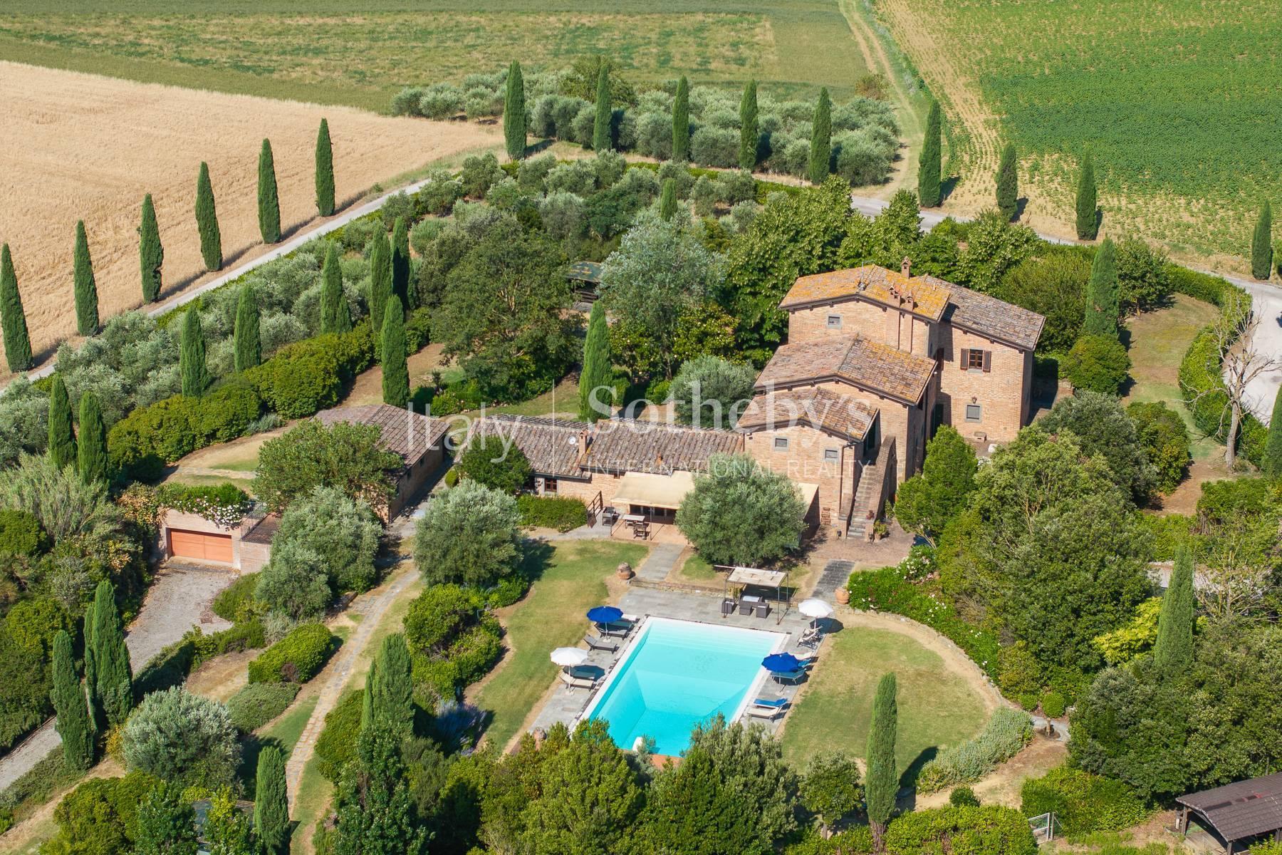 Esclusiva tenuta storica con SPA in Toscana - 2