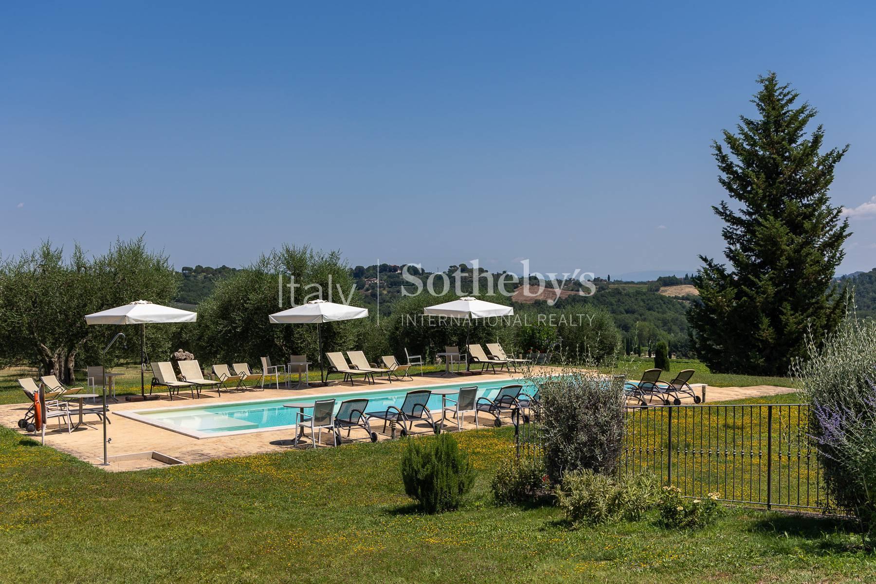 Luxury Wine Estate with Winery & Resort in Tuscany - 4