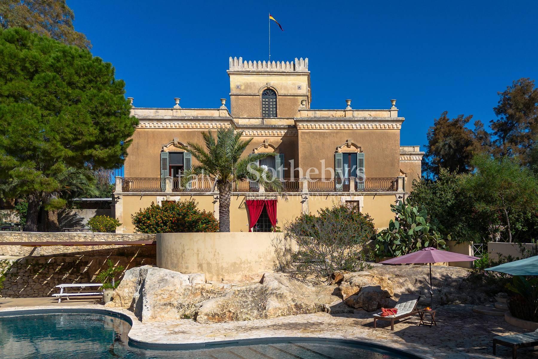 Dimora del XIX secolo affacciata sulla costa del Val di Noto - 2