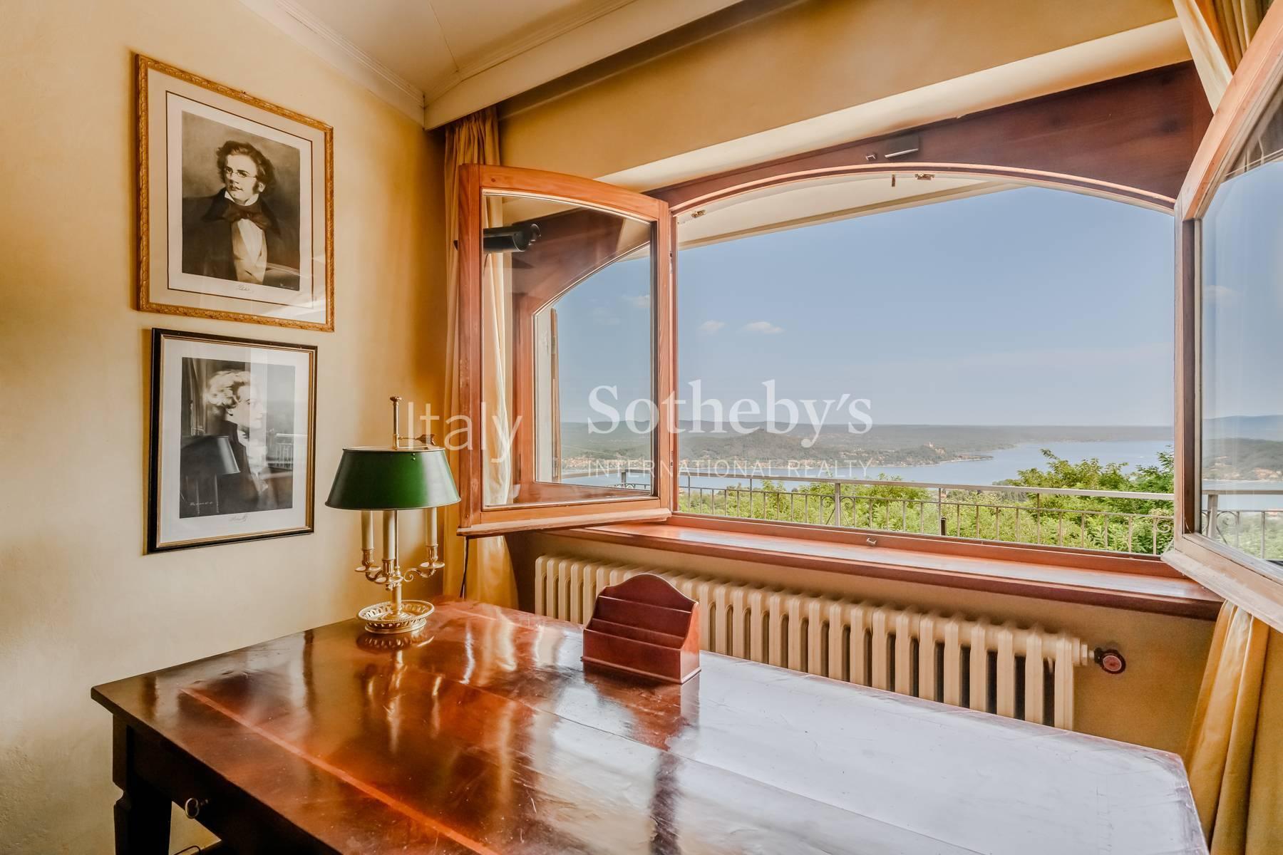 Splendida villa con vista lago, in vendita, Nebbiuno | Sotheby’s Realty Italy - 21
