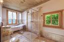 Antico casale con piscina e vista sul Lago di Garda, in vendita, Gargnano | Sotheby’s Realty Italy - 18