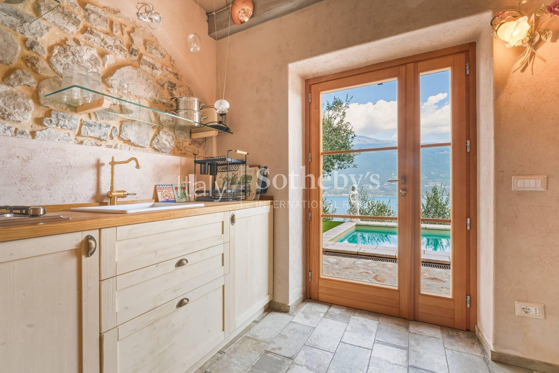 Antico casale con piscina e vista sul Lago di Garda, in vendita, Gargnano | Sotheby’s Realty Italy - 19