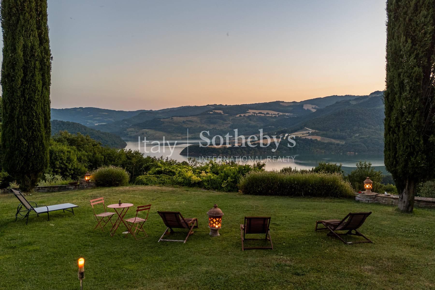 Gubbio - Storico casale con vista lago da sogno e piscina, in vendita, Gubbio | Sotheby’s Realty Italy - 38