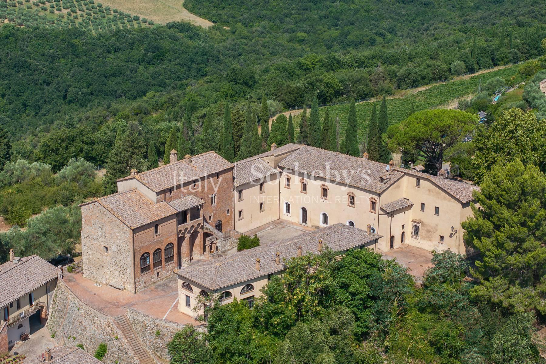 Castello con progetto approvato vicino a Montalcino - 2