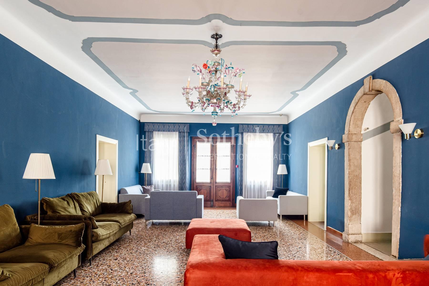 Residenza nobiliare con parco e barchessa - 3