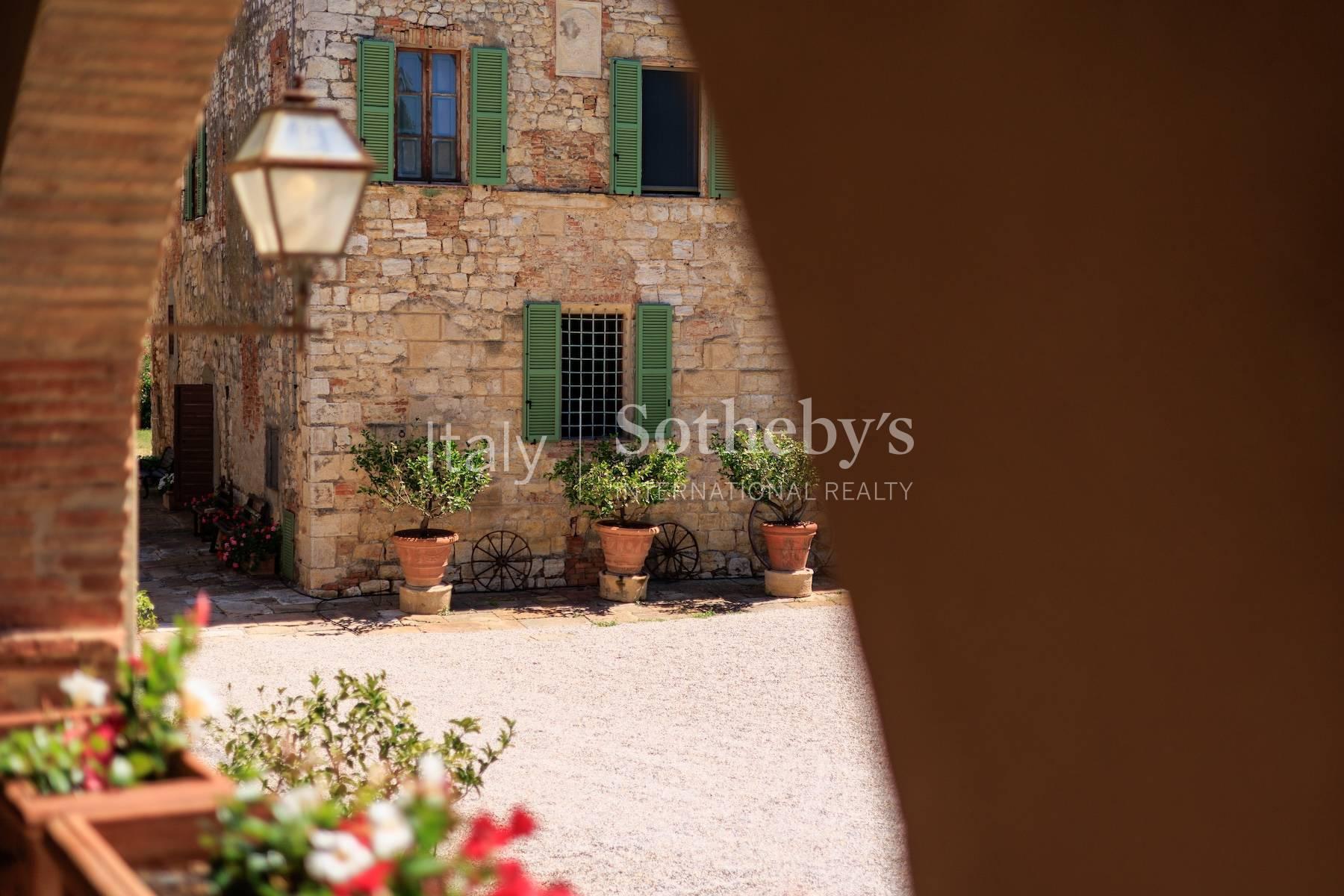 Prestigious estate with historic hamlet and winery - 3