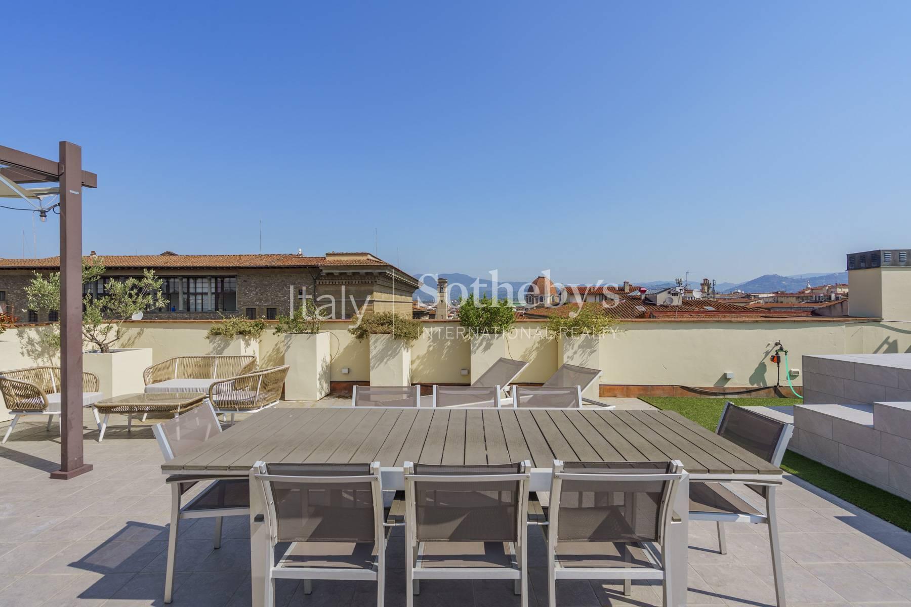 Prestigioso attico con una splendida terrazza panoramica - 3