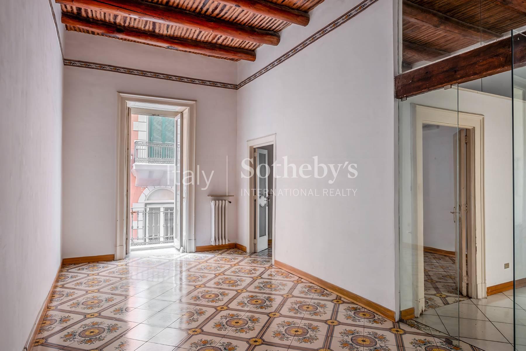 Ampia residenza panoramica in Via Partenope - 4