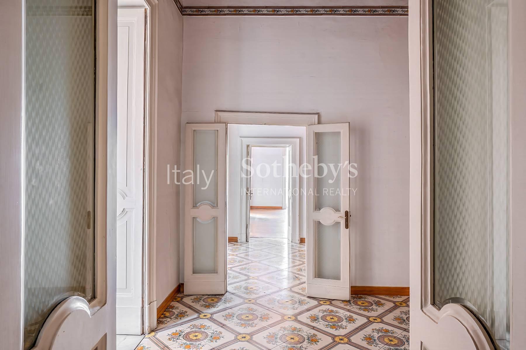 Ampia residenza panoramica in Via Partenope - 8