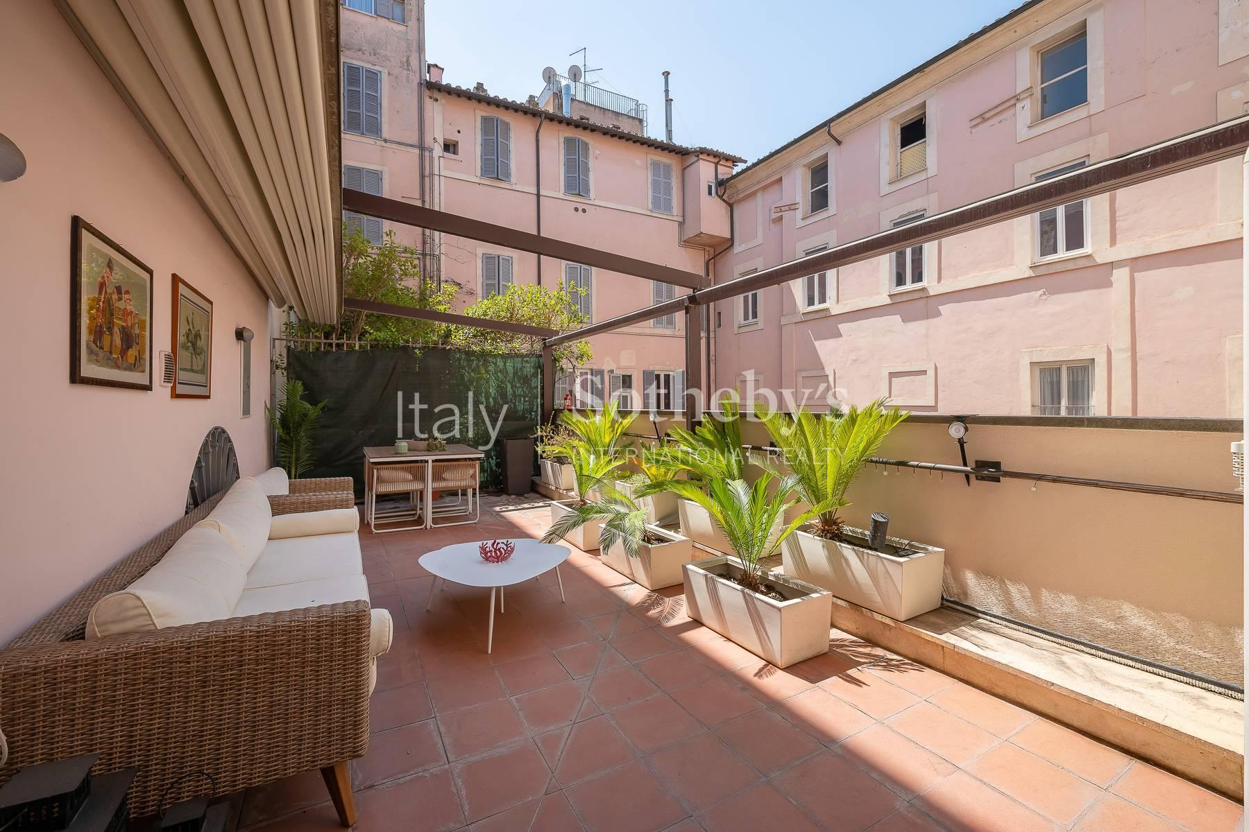 Elegante pied-à-terre con terrazza nel prestigioso Palazzo Balestra, in vendita, Roma | Sotheby’s Realty Italy - 12