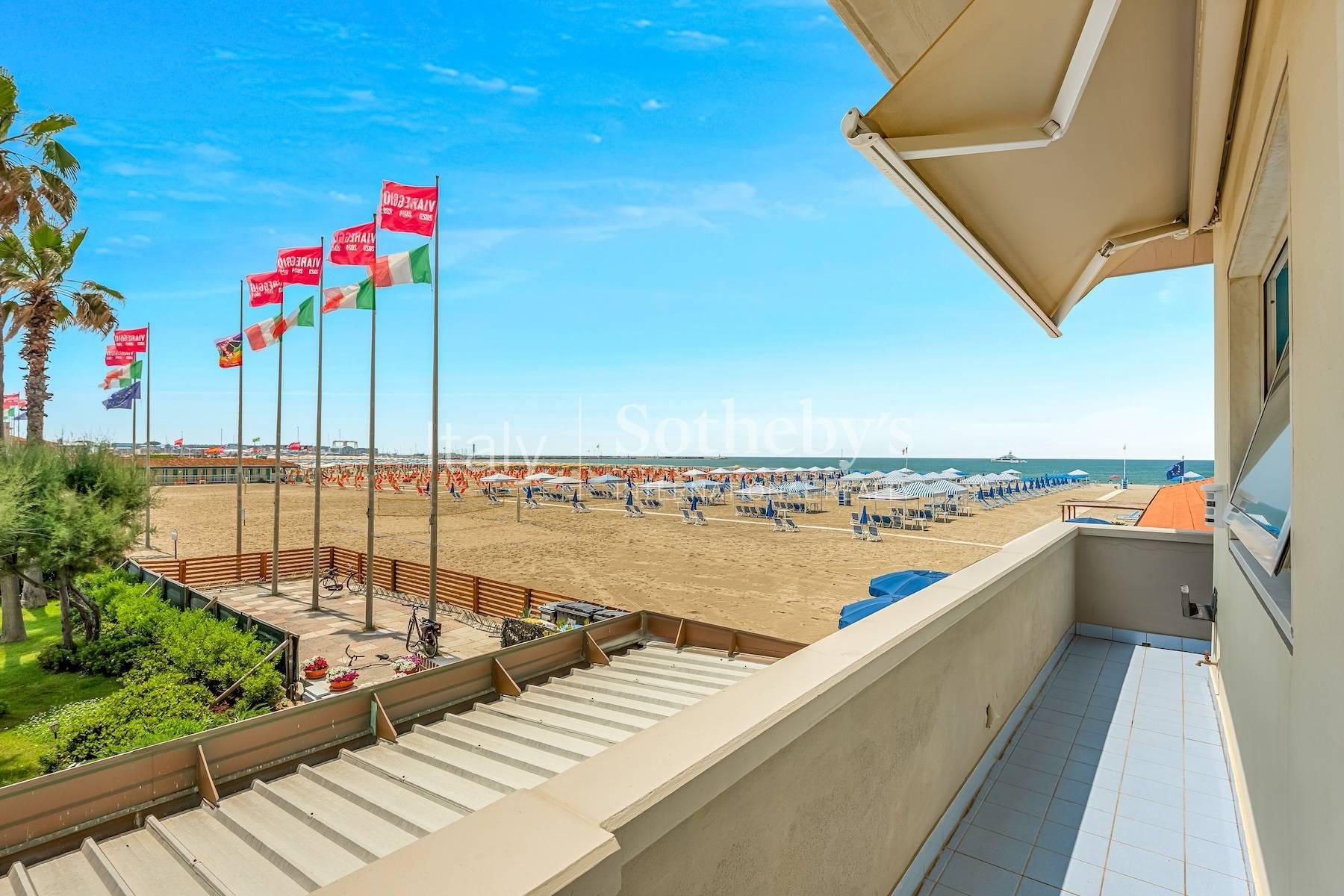 Prestigioso attico fronte mare a Viareggio, in vendita, Viareggio | Sotheby’s Realty Italy - 17