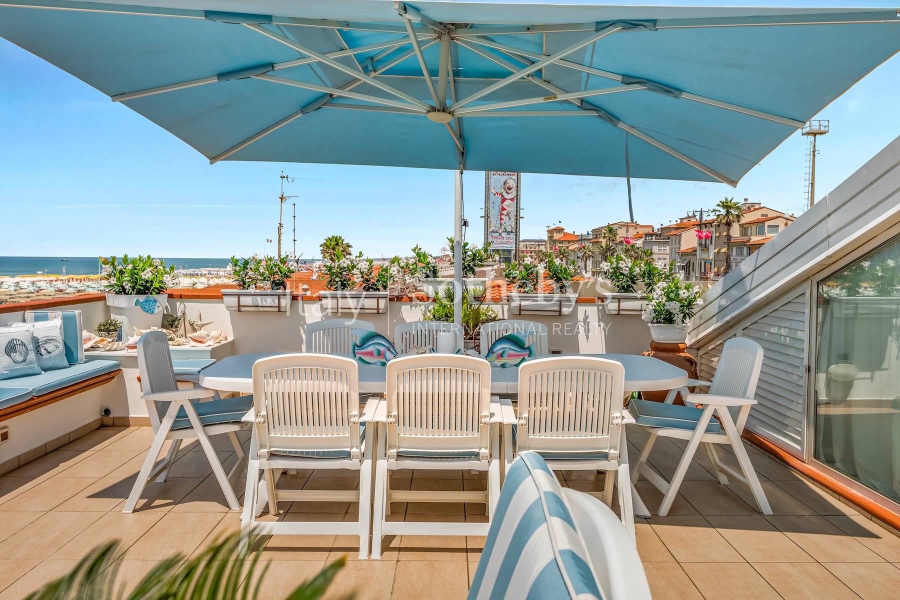 Prestigioso attico fronte mare a Viareggio, in vendita, Viareggio | Sotheby’s Realty Italy - 4