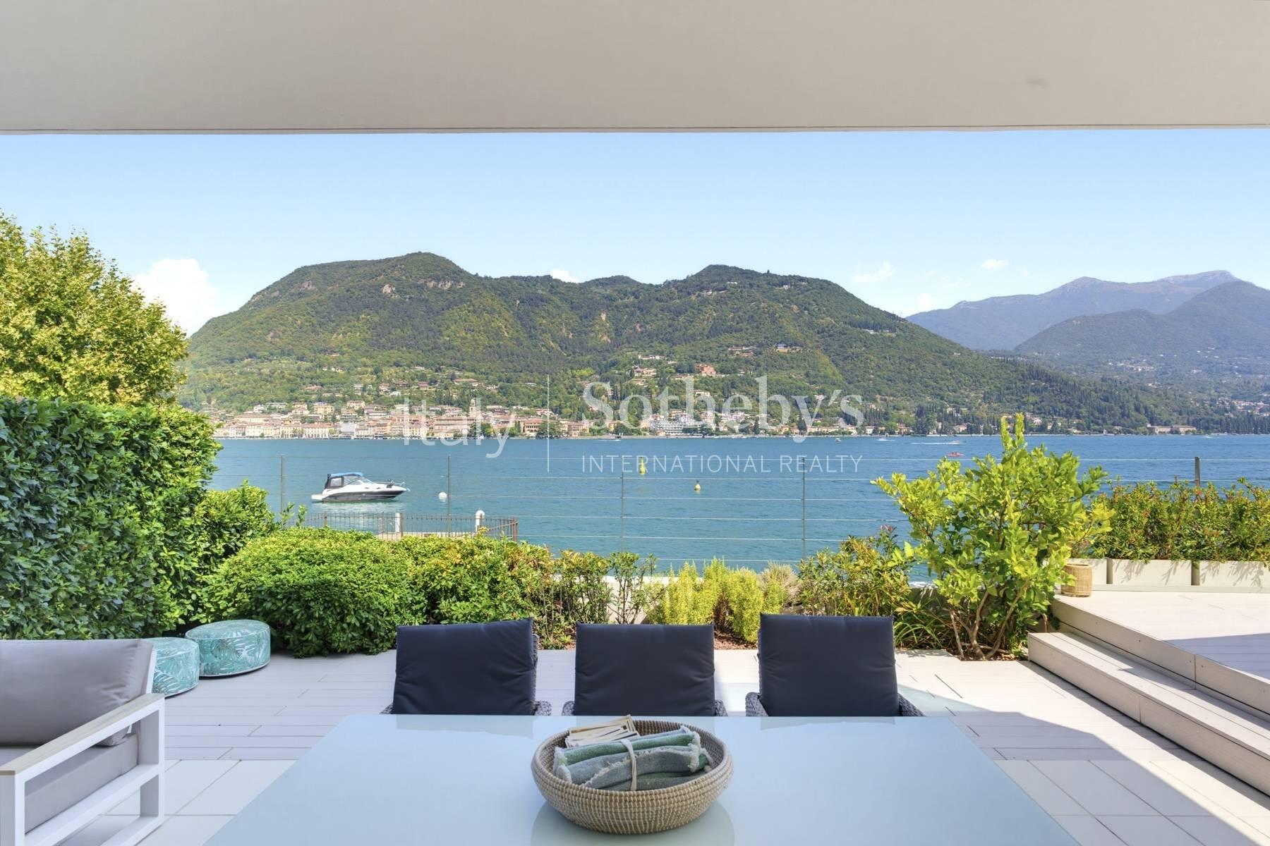 Appartamento fronte lago con giardino privato - 7