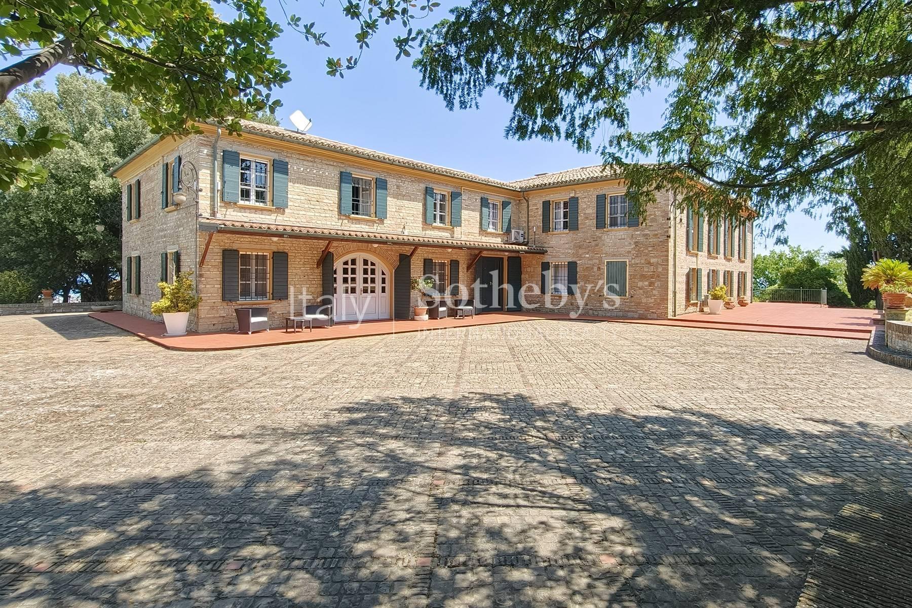 Elegante villa di campagna sulle colline di Pesaro, in vendita, Pesaro | Sotheby’s Realty Italy - 3