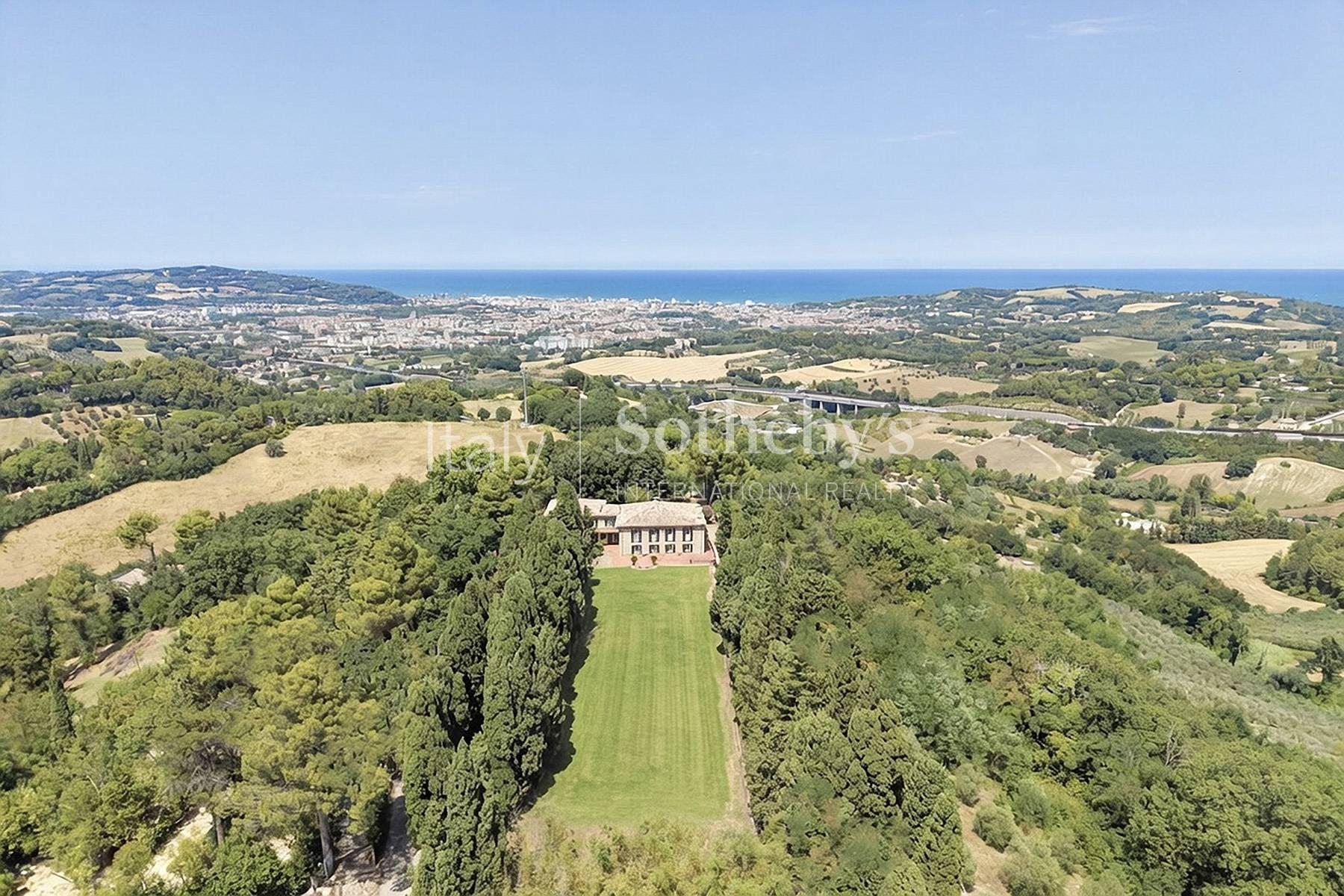 Elegante villa di campagna sulle colline di Pesaro, in vendita, Pesaro | Sotheby’s Realty Italy - 13