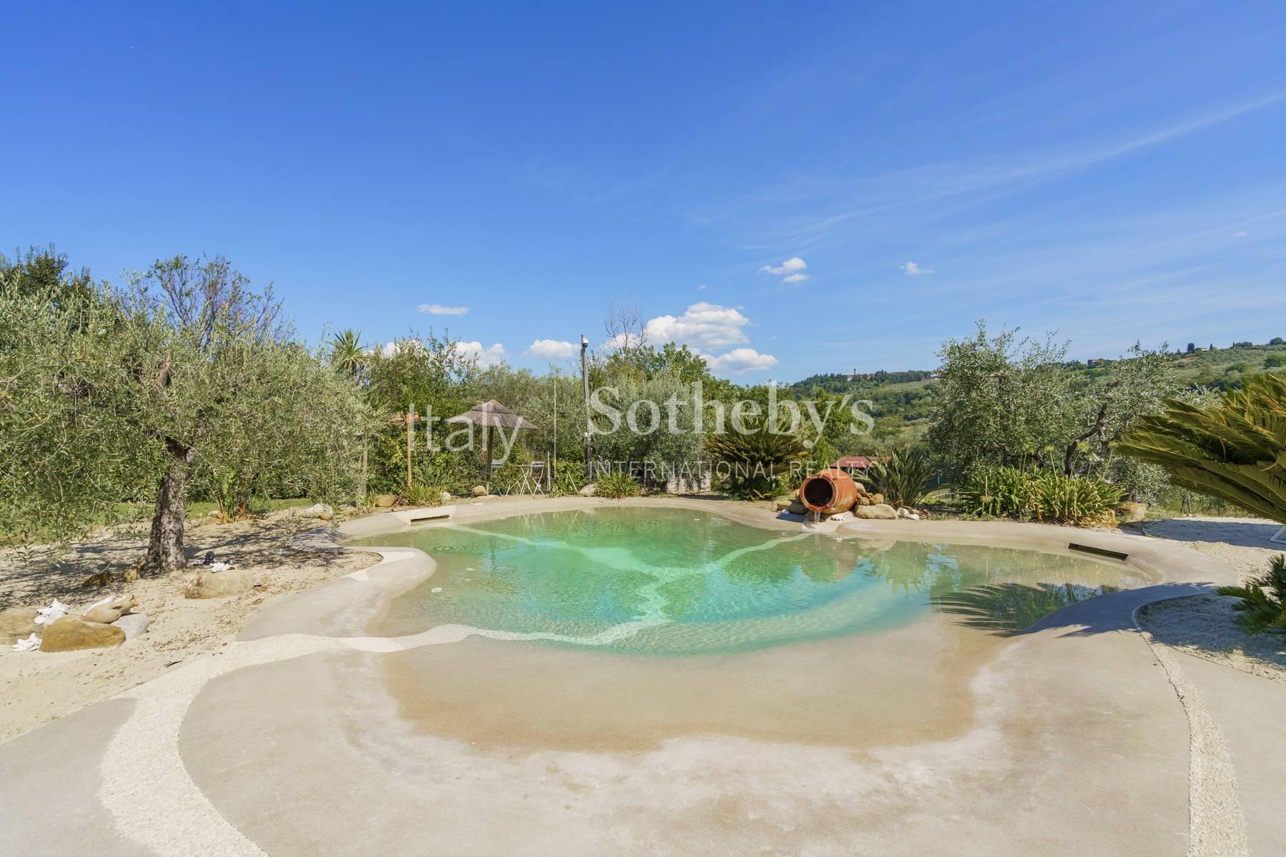Casale toscano con piscina naturale e 3 ettari di uliveto, in vendita, Barberino Tavarnelle | Sotheby’s Realty Italy - 2