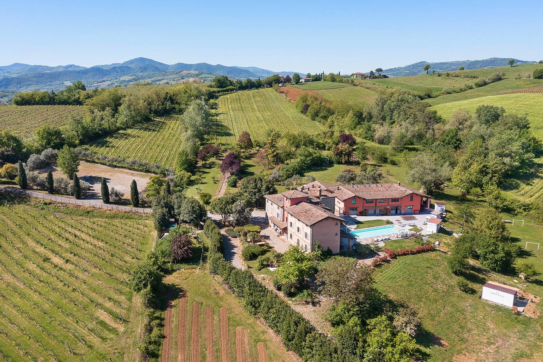Agriturismo tra i Vigneti della Val Tidone a sud di Milano - 1