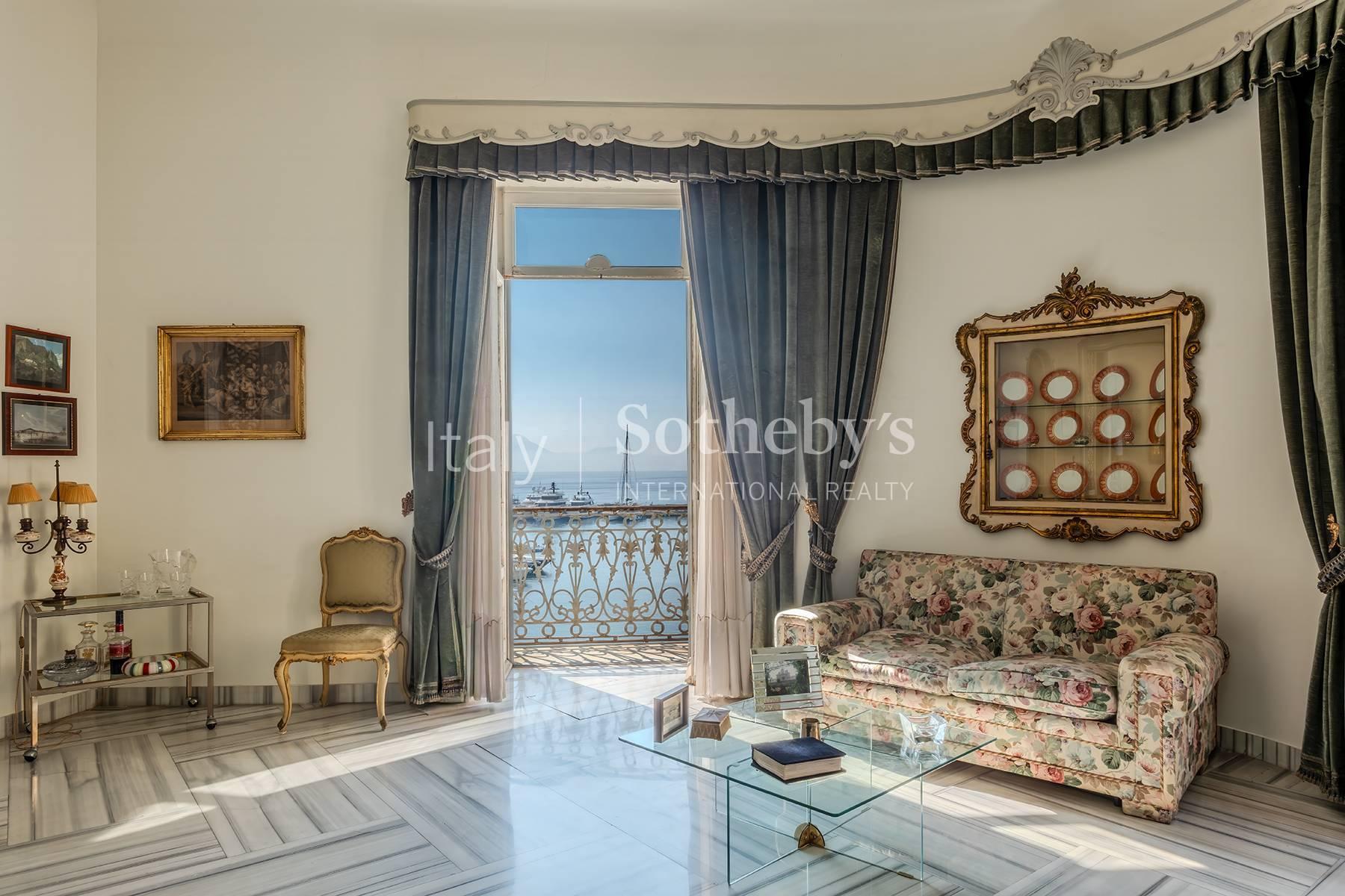 Ampia residenza panoramica in Via Caracciolo, in vendita, Napoli | Sotheby’s Realty Italy - 2