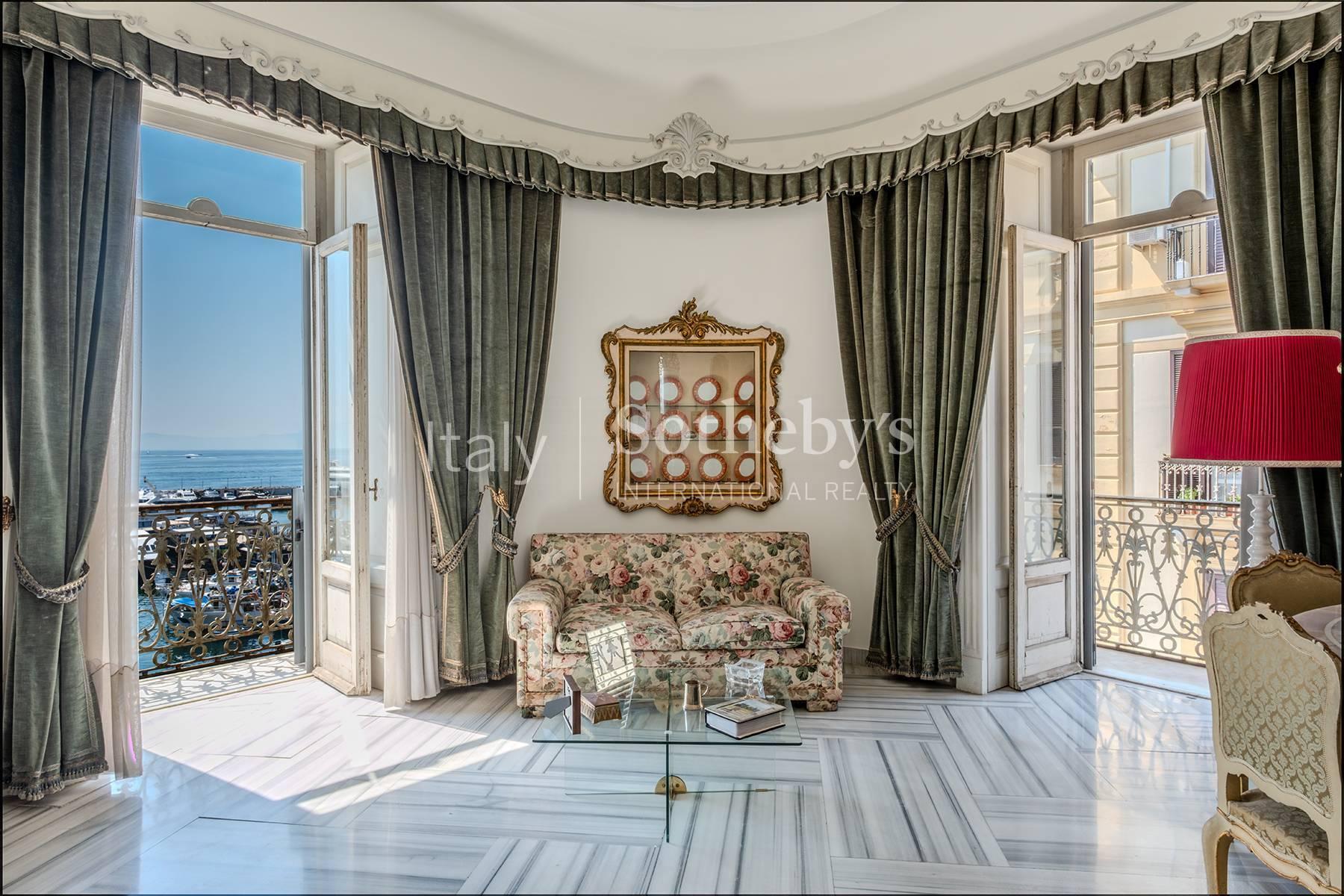 Ampia residenza panoramica in Via Caracciolo, in vendita, Napoli | Sotheby’s Realty Italy - 4