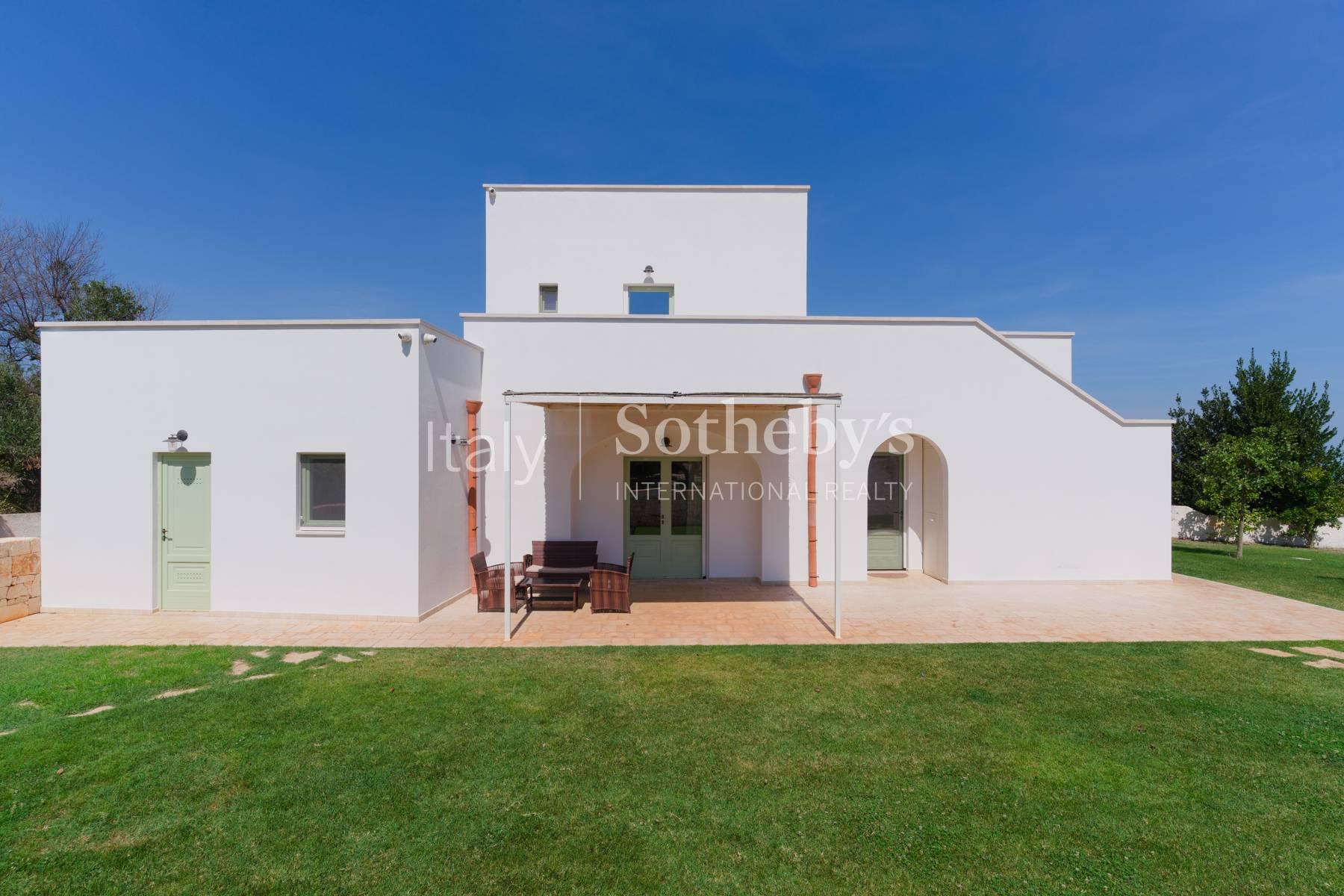 Two villas with sea views, a swimming pool, garden, and extensive land - 3