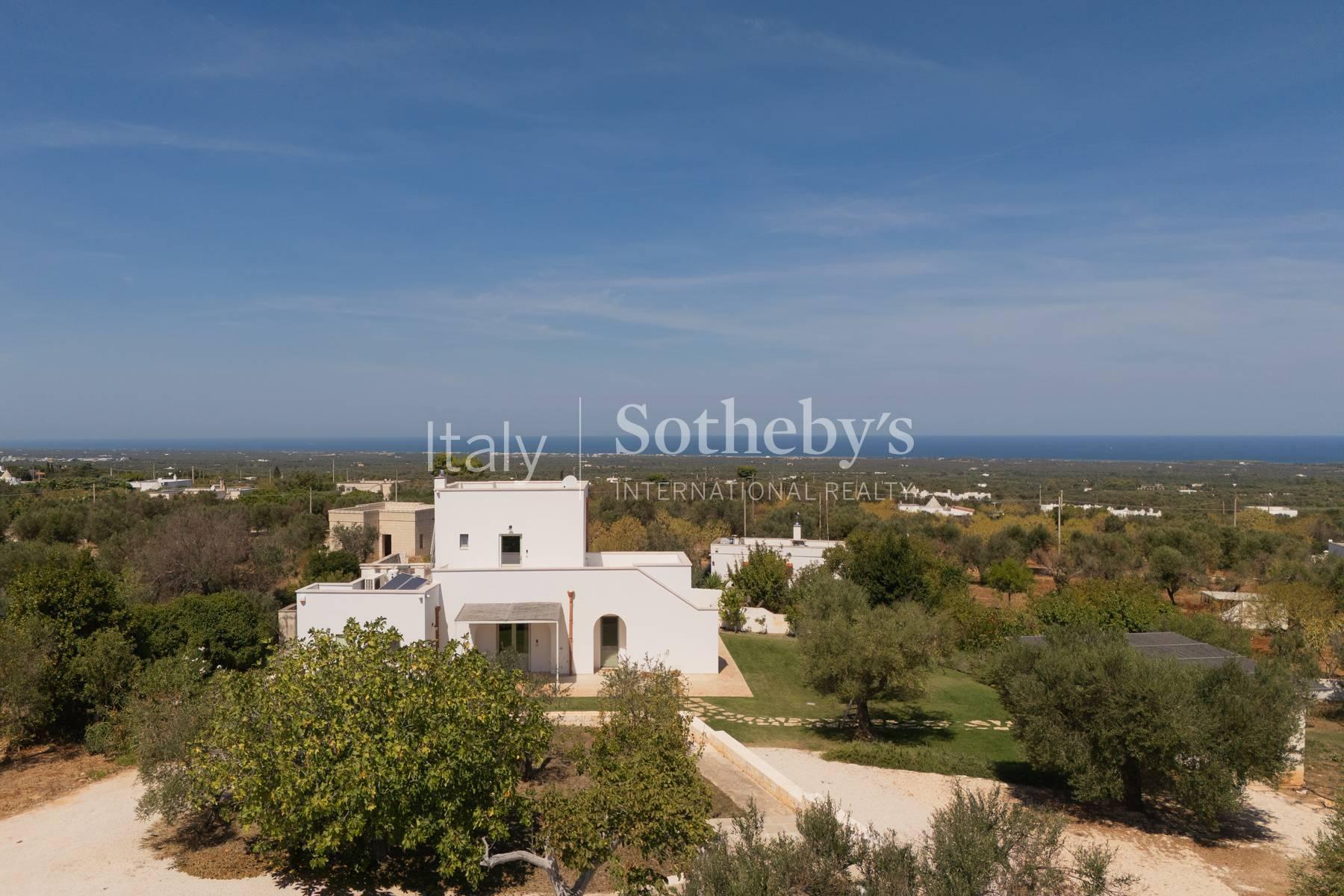 Two villas with sea views, a swimming pool, garden, and extensive land - 4