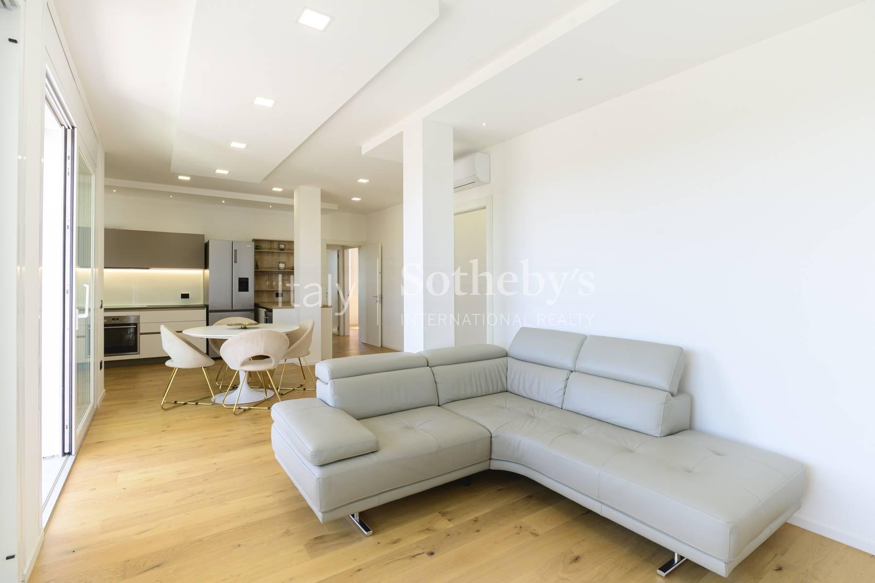 Appartamento ristrutturato con terrazzo abitabile - 7