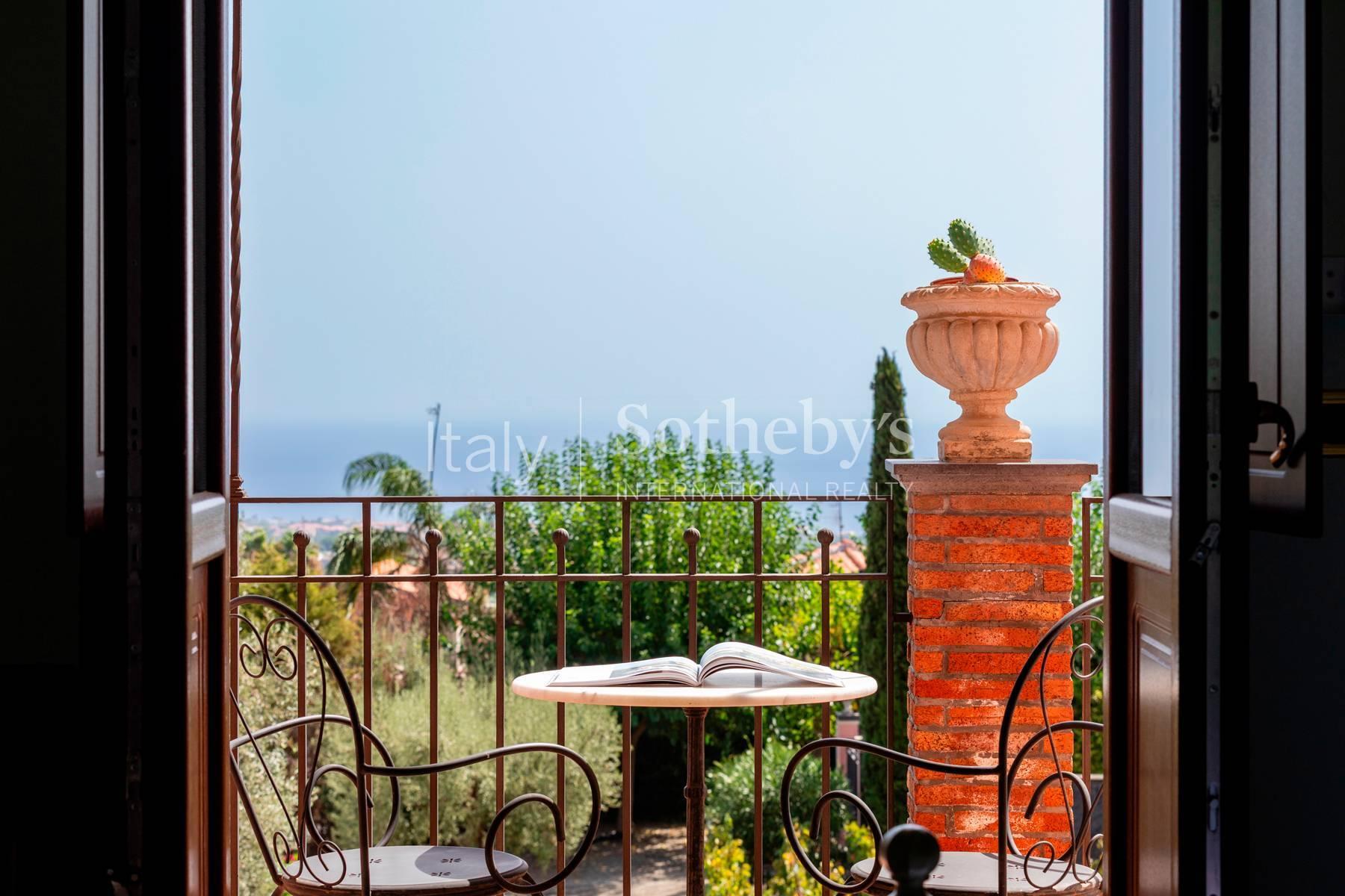 Elegante villa vista mare con piscina ad Acireale - 2
