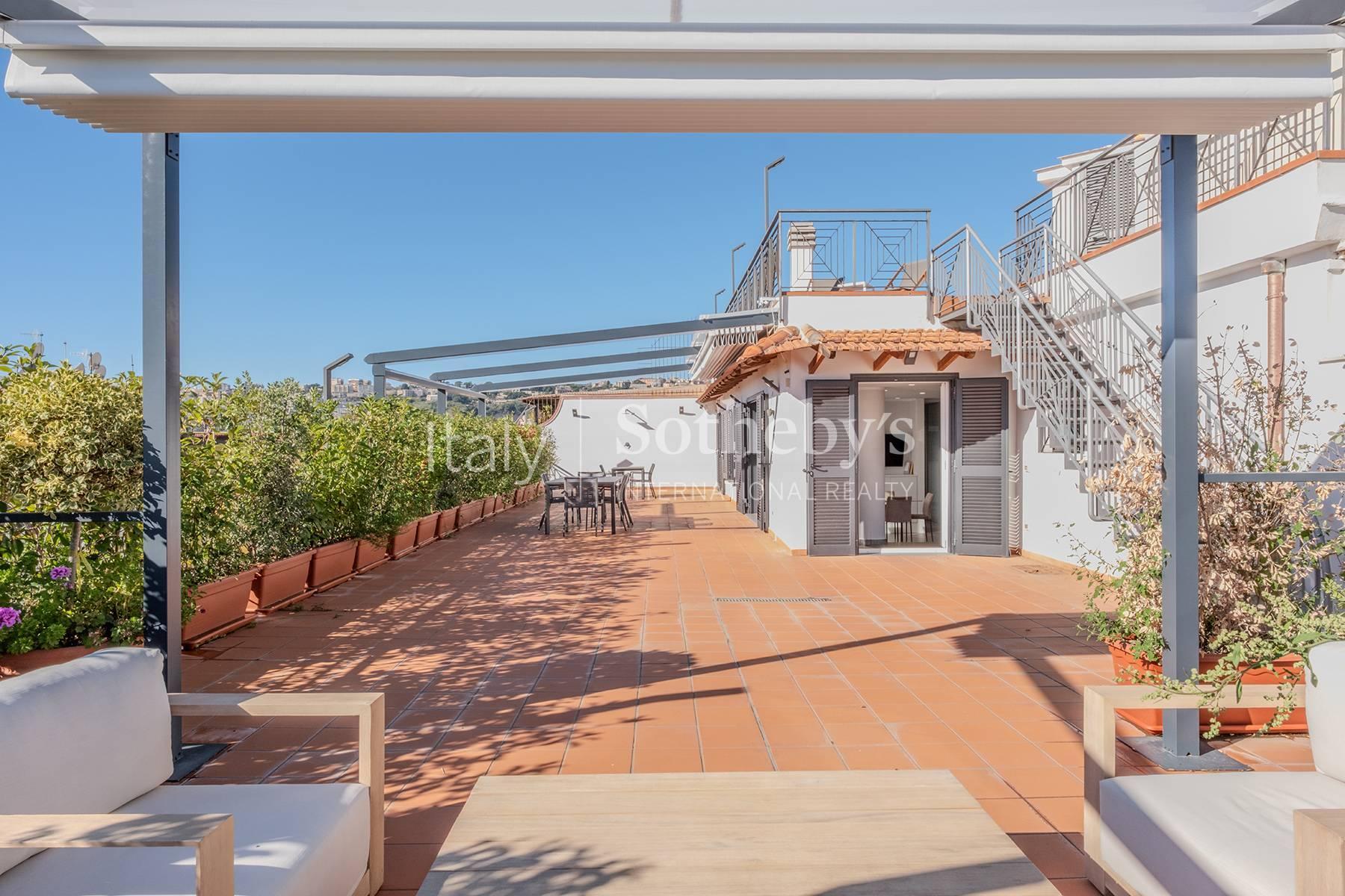 Attico ristrutturato nel centro di Chiaia, in vendita, Napoli | Sotheby’s Realty Italy - 23