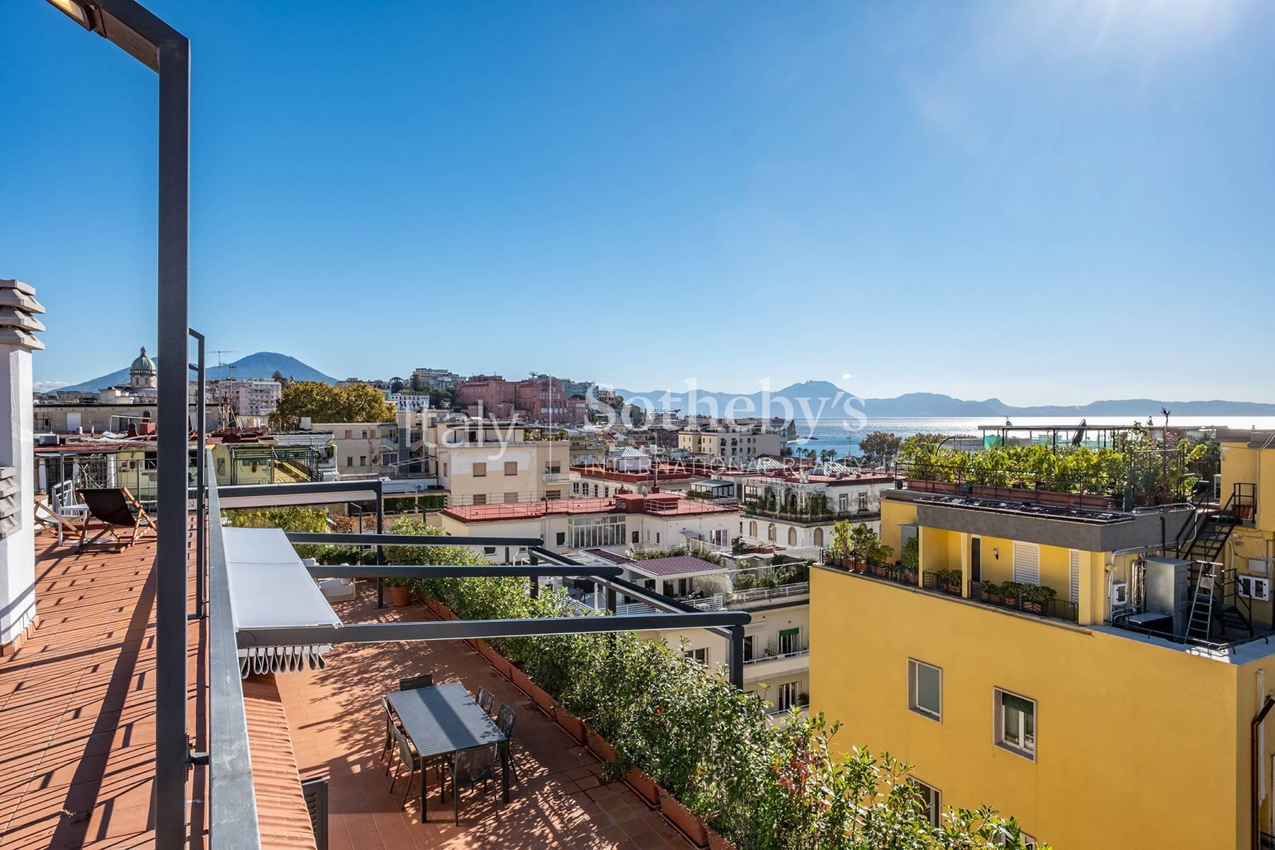 Attico ristrutturato nel centro di Chiaia, in vendita, Napoli | Sotheby’s Realty Italy - 12
