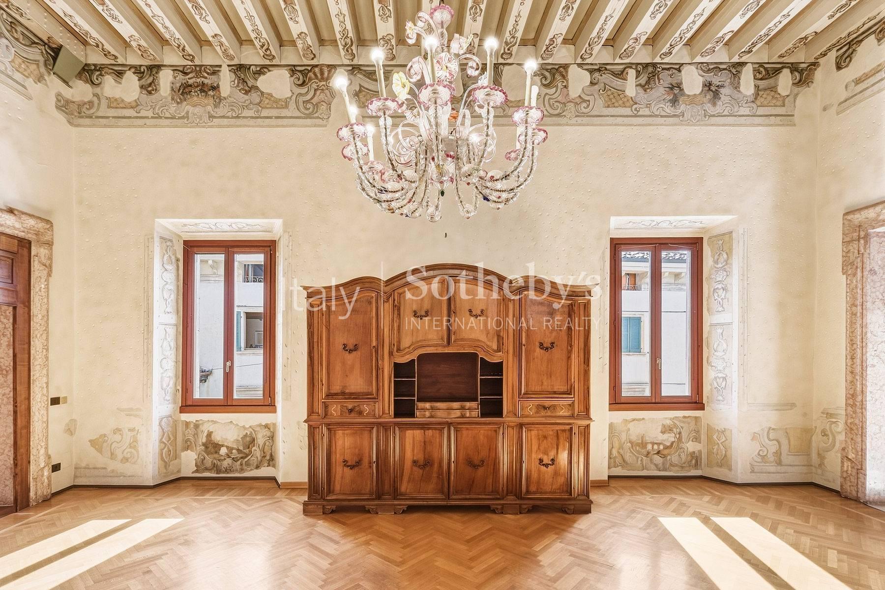 Prestigiosa residenza in palazzo storico nel centro di Verona, in vendita, Verona | Sotheby’s Realty Italy - 10