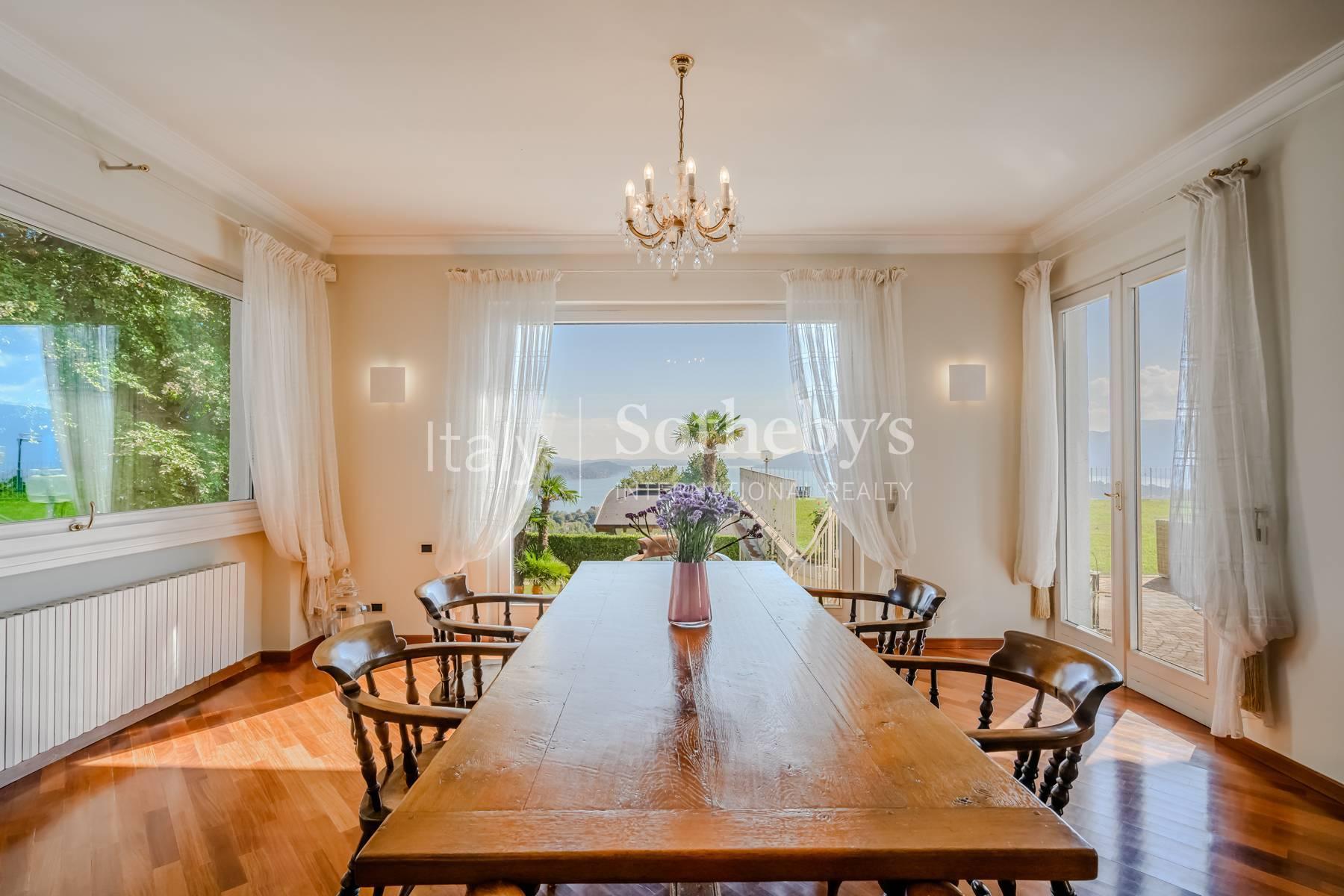 Villa con vista sul Lago Maggiore, piscina e area spa, in vendita, Arizzano | Sotheby’s Realty Italy - 3