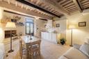 Autentico borgo toscano con agriturismo, in vendita, Pistoia | Sotheby’s Realty Italy - 8