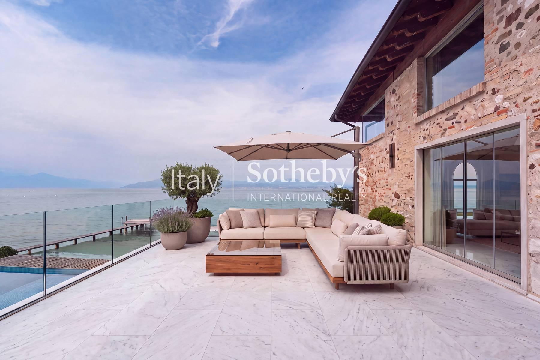 A Rare Waterfront Hospitality Opportunity on Lake Garda - 8