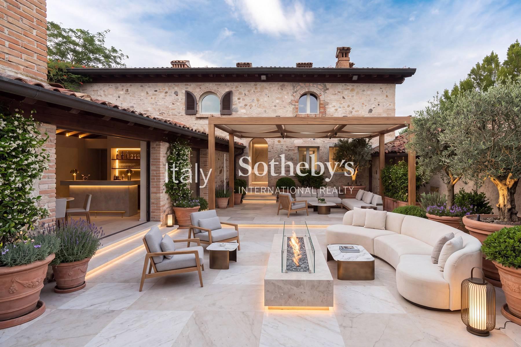 A Rare Waterfront Hospitality Opportunity on Lake Garda - 3