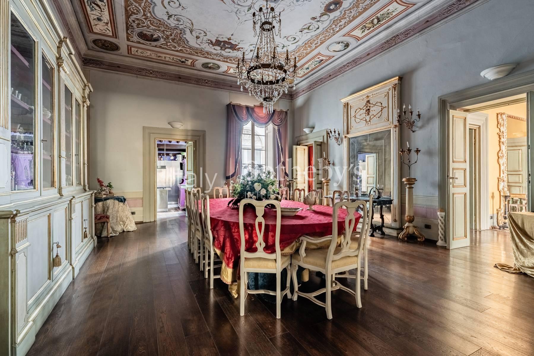 Elegante dimora rinascimentale nel centro storico di Lucca - 7