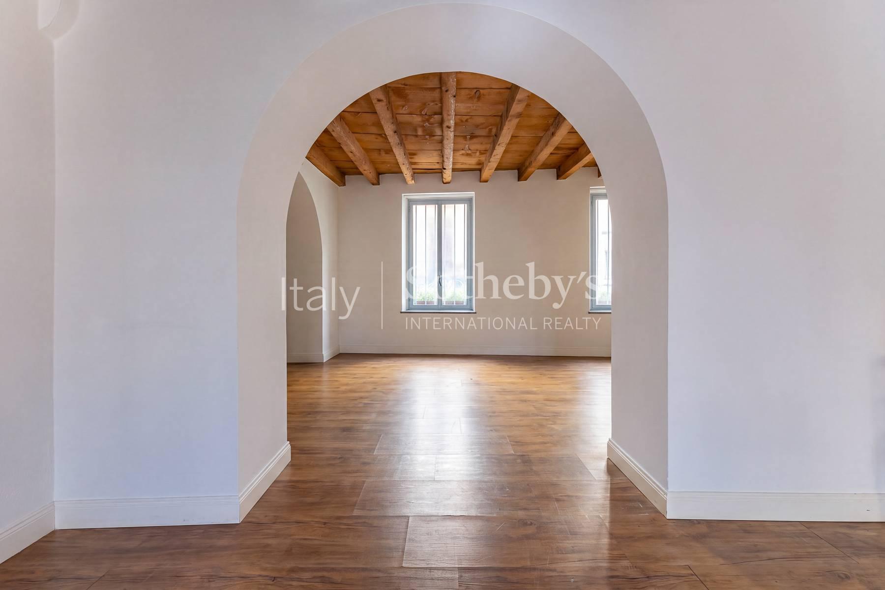 Bright open space in the Brera district - 2