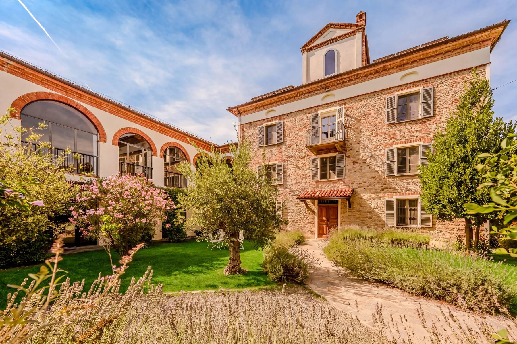 Charming farmhouse with pool in the Monferrato hills - 1
