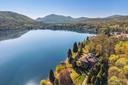 Villa con parco e accesso privato al Lago di Avigliana, in vendita, Avigliana | Sotheby’s Realty Italy - 1