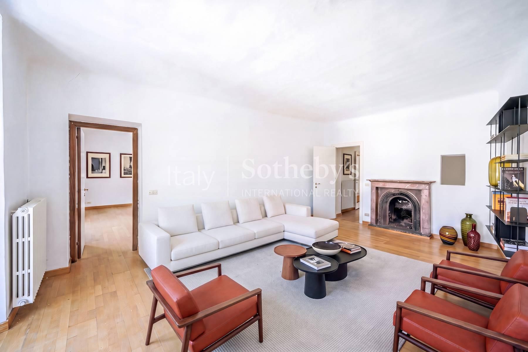 Spacious charming residence in the heart of Milan - 2