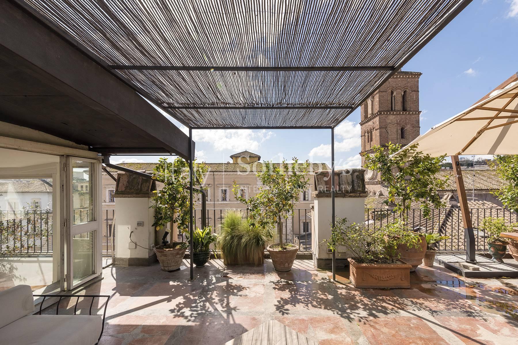 Prestigious penthouse with stunning panoramic terraces in Trastevere, For sale, Rome | Sotheby’s Realty Italy - 12