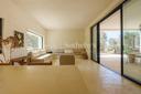 Villa di design con piscina a sfioro immersa in un uliveto, in vendita, Ostuni | Sotheby’s Realty Italy - 7