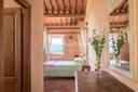 Casale storico in pietra con panorama unico e vigneti, in vendita, Lucca | Sotheby’s Realty Italy - 16