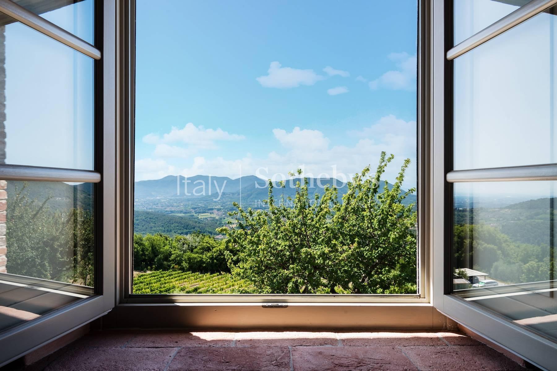 Casale storico in pietra con panorama unico e vigneti, in vendita, Lucca | Sotheby’s Realty Italy - 15