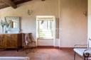 Casale storico in pietra con panorama unico e vigneti, in vendita, Lucca | Sotheby’s Realty Italy - 21