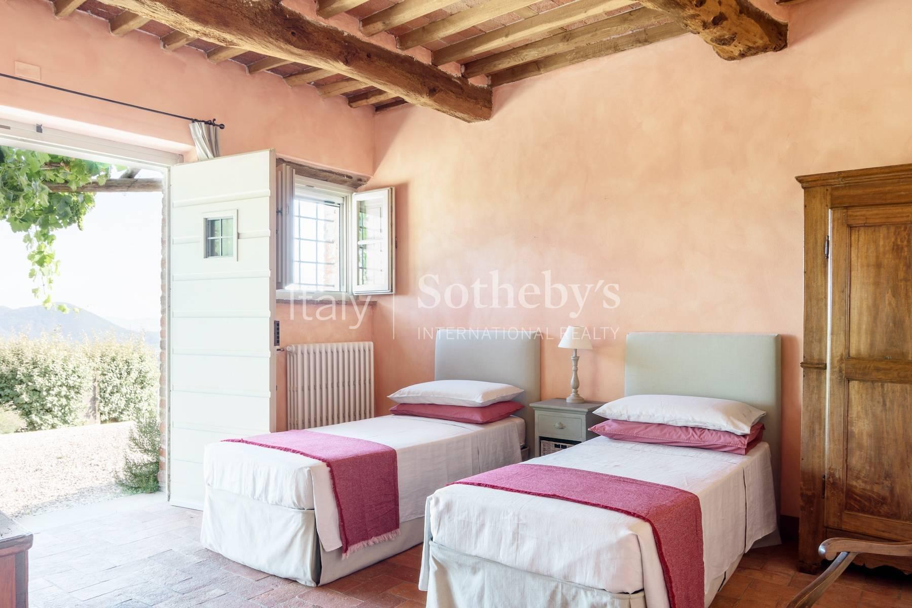 Casale storico in pietra con panorama unico e vigneti, in vendita, Lucca | Sotheby’s Realty Italy - 11